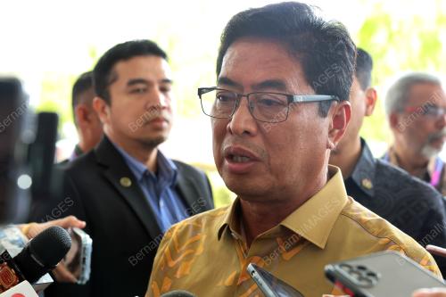 TAN SRI AZAM BAKI