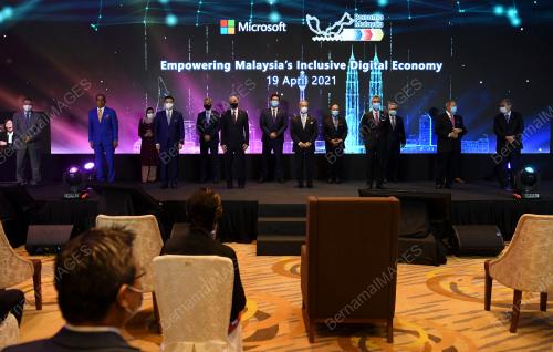 TAN SRI MUHYIDDIN YASSIN