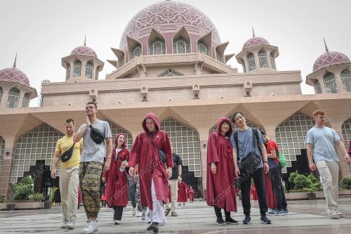 PELANCONG ZIARAH MASJID PUTRA