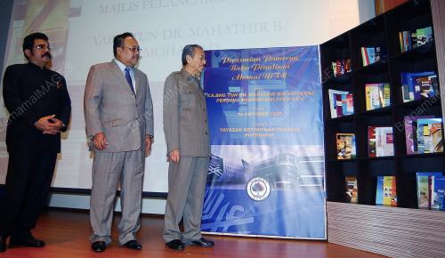 MAHATHIR MOHAMAD