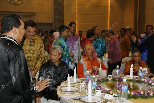 MOHD NAJIB TUN ABDUL RAZAK