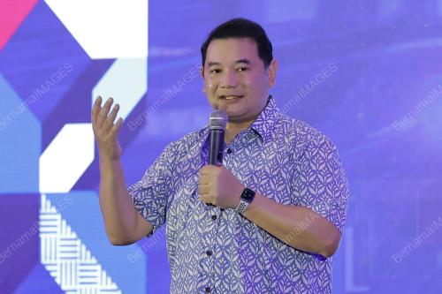 RAFIZI RAMLI