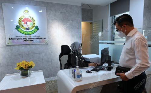 PELANCARAN EXECUTIVE LOUNGE MM2H