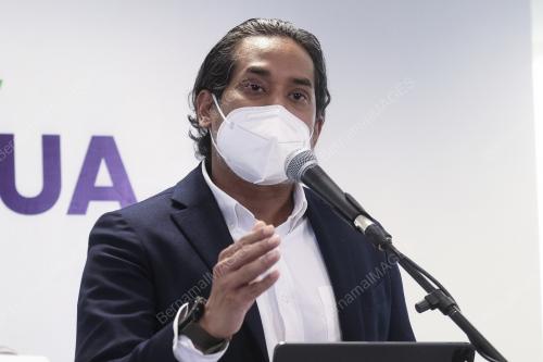 DATUK SERI DR ADHAM BABA & KHAIRY JAMALUDDIN