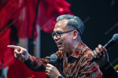 FAHMI FADZIL