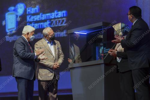 TAN SRI ANNUAR MUSA