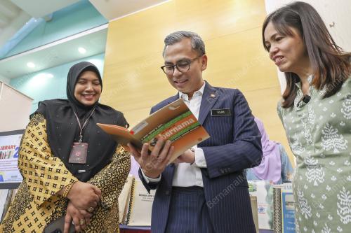FAHMI FADZIL