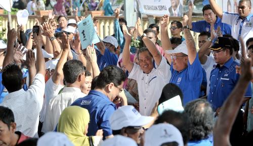 TAN SRI MUHYIDDIN YASSIN