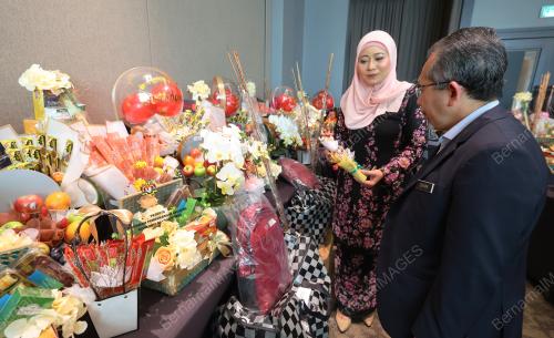 DATUK NURZARINA SEPRAN