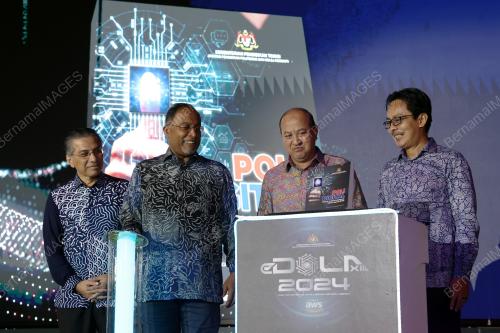 DATUK SERI DR ZAMBRY ABDUL KADIR