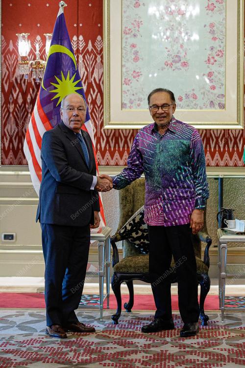 DATUK SERI ANWAR IBRAHIM
