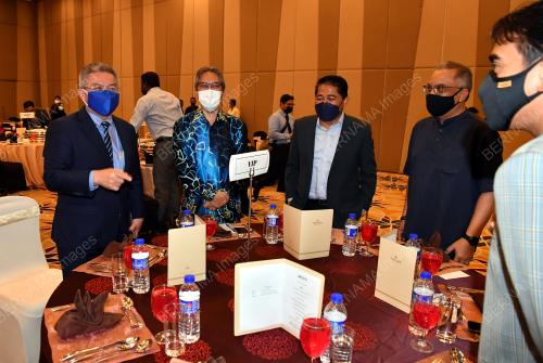 DATUK SERI DR ADHAM BABA