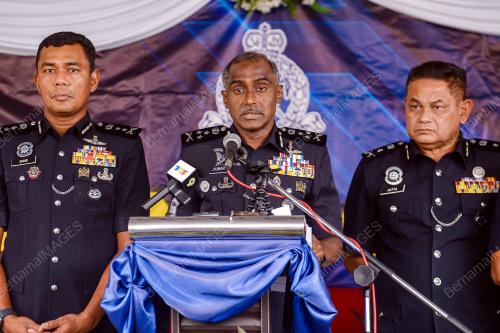 DATUK M. KUMAR