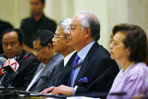 DATUK SERI MOHD NAJIB TUN ABDUL RAZAK