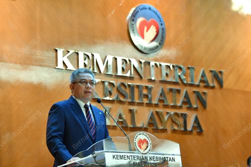 DATUK SERI DR ADHAM BABA