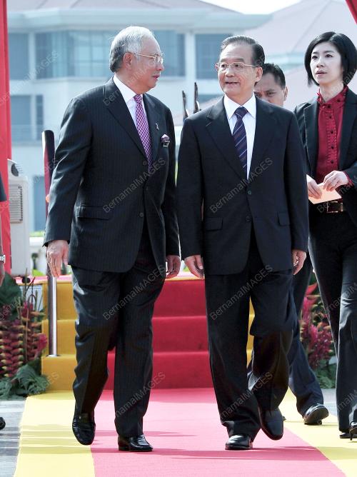 DATUK SERI MOHD NAJIB TUN ABDUL RAZAK