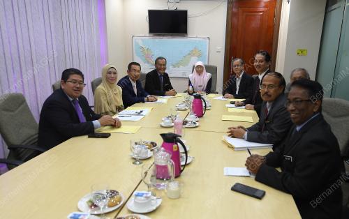 DATUK SERI DR WAN AZIZAH WAN ISMAIL