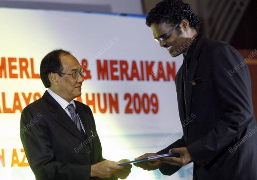 ZAKI TUN AZMI