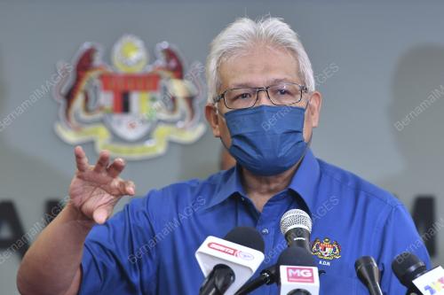 DATUK SERI HAMZAH ZAINUDDIN