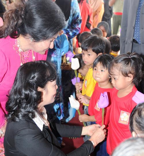 DATIN SERI ROSMAH MANSOR