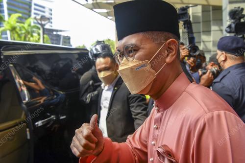 TENGKU DATUK SERI ZAFRUL ABDUL AZIZ