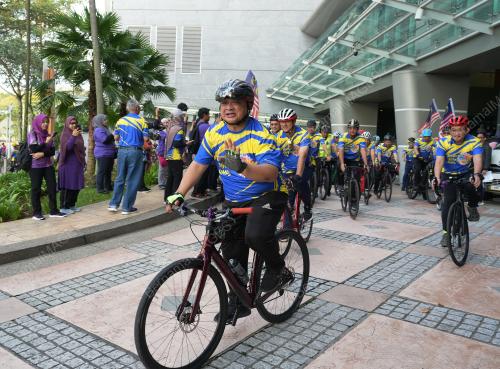TUANKU SYED FAIZUDDIN PUTRA JAMALULLAIL