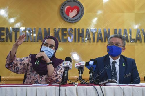 DATUK HALIMAH MOHAMED SADIGUE & DATUK SERI DR ADHAM BABA
