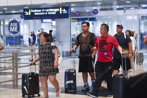 KETIBAAN PELANCONG TAHUN MELAWAT MALAYSIA 2020