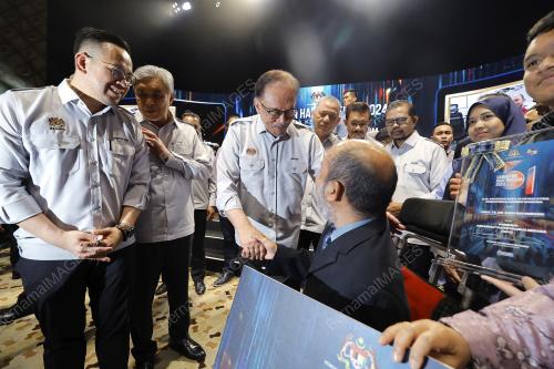 DATUK SERI ANWAR IBRAHIM