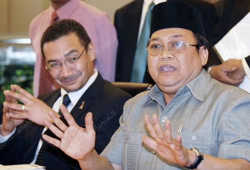 HISHAMMUDDIN TUN HUSSEIN