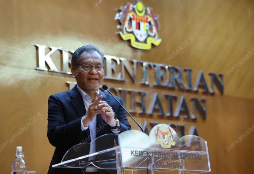 DATUK SERI DR DZULKEFLY AHMAD