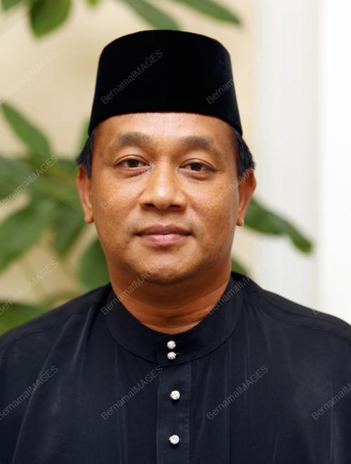 MOHD NAJIB TUN ABDUL RAZAK