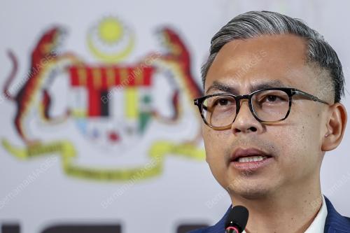 FAHMI FADZIL