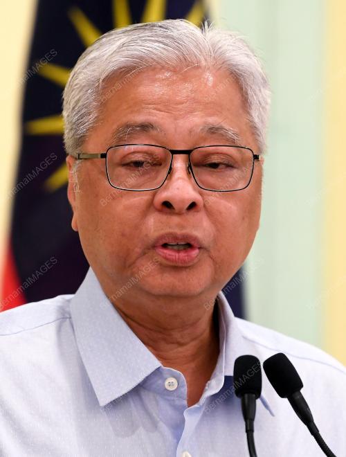 DATUK SERI ISMAIL SABRI YAAKOB
