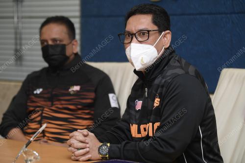 DATUK SERI FAIZAL AZUMU