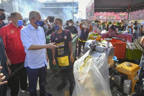 DATUK SERI ISMAIL SABRI YAAKOB