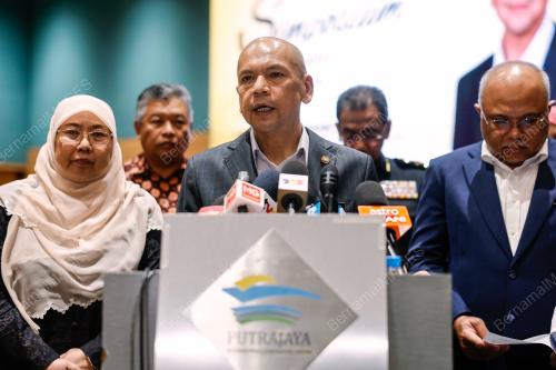 DATUK ARMIZAN MOHD ALI