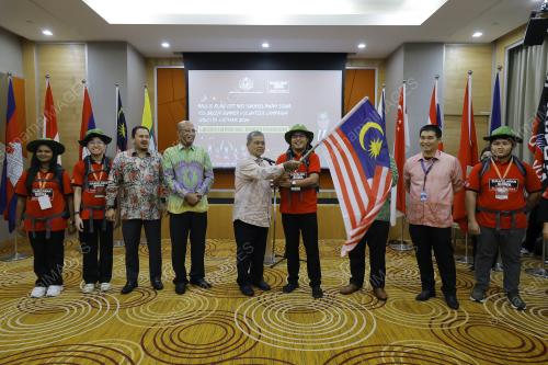 DATUK AARON AGO DAGANG