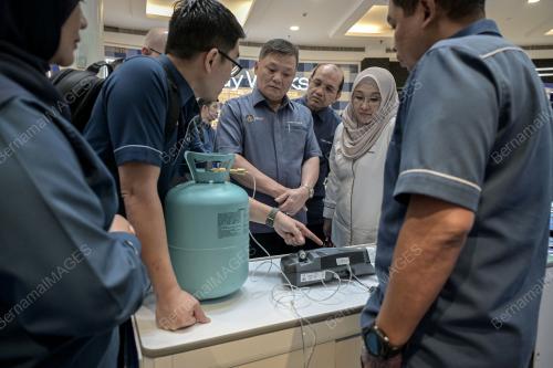 DATUK SERI HUANG TIONG SII