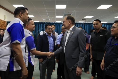 DATUK SERI ANWAR IBRAHIM