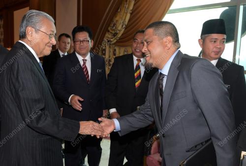 PTJ11_05092018_ANGKAT_SUMPAH_BN201809047389
