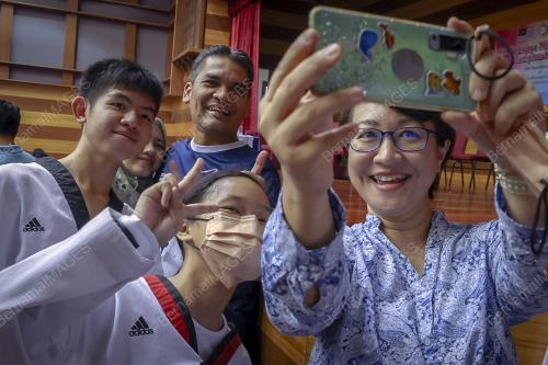 DATUK DR RADZI JIDIN