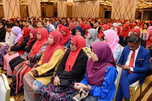 DATUK SERI RINA MOHD HARUN