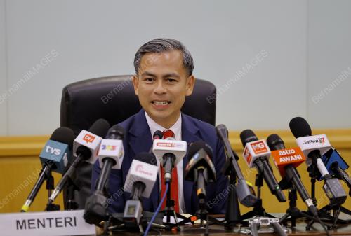AHMAD FAHMI MOHAMED FADZIL