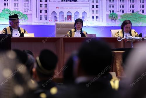 TUN TENGKU MAIMUN TUAN MAT