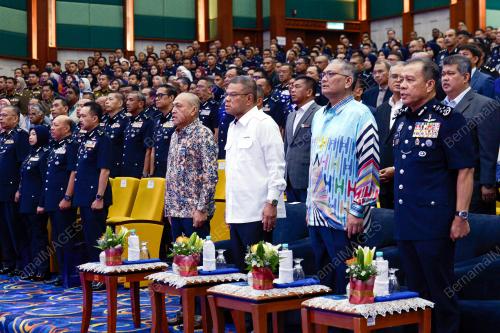 DATUK SERI SAIFUDDIN NASUTION ISMAIL