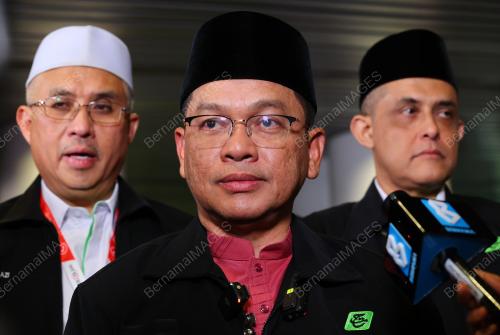 DATUK DR MOHD NA'IM MOKHTAR