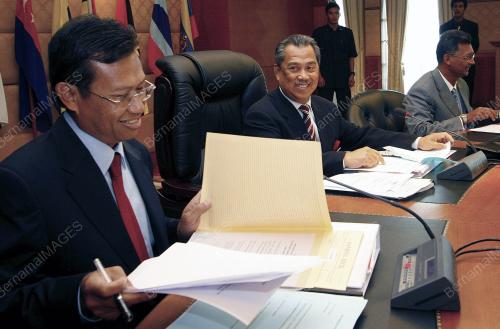 MUHYIDDIN YASSIN
