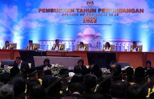 TUN TENGKU MAIMUN TUAN MAN