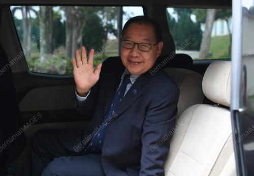 PERJUMPAAN PERDANA MENTERI DAN AHLI PARLIMEN